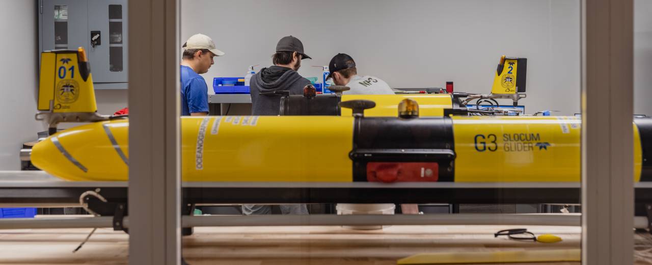 Students working with the Ocean Glider 