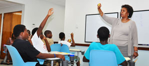 Robyn Carlin, a master teacher from the GeauxTeach Program at Louisiana State University, teaches University of the Virgin Islands Junior University students.