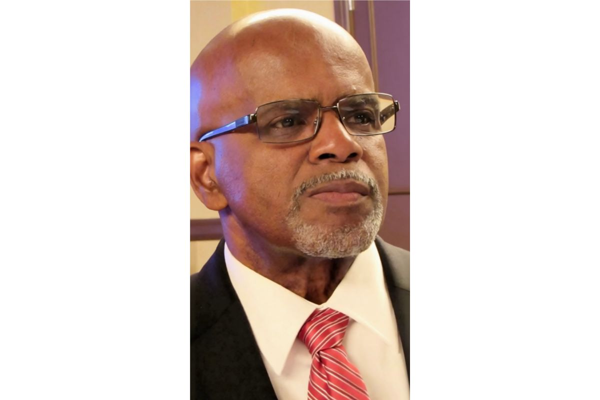 Roy D Jackson